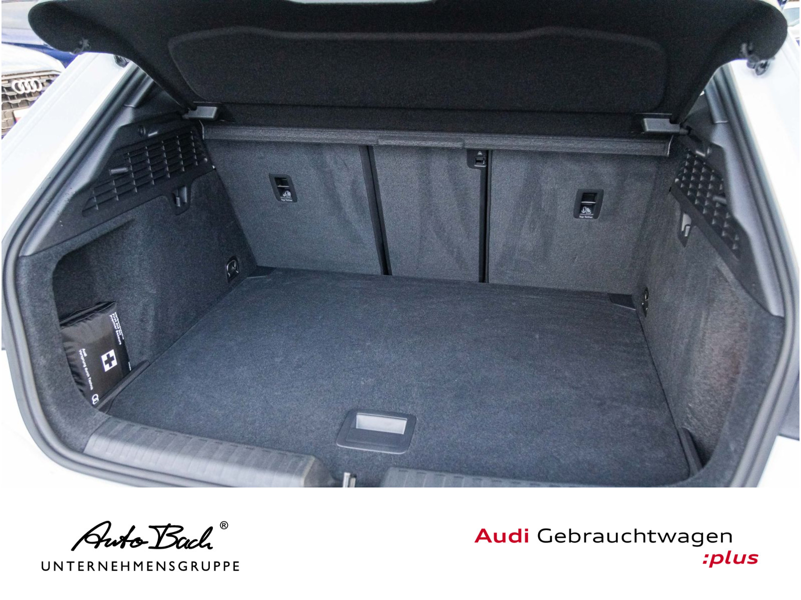 Audi A3 Sportback advanced 30TFSI Stronic LED GRA AHK EPH