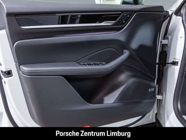 Porsche Macan 4 Abstandstempomat LED-Matrix Panoramadach