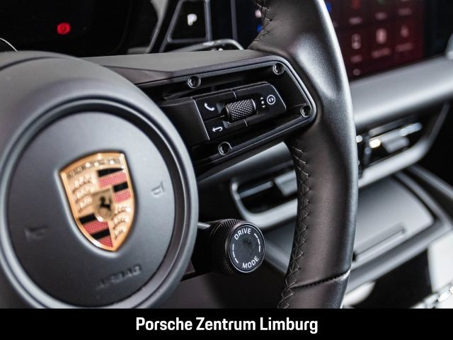 Porsche Macan 4 Abstandstempomat LED-Matrix Panoramadach