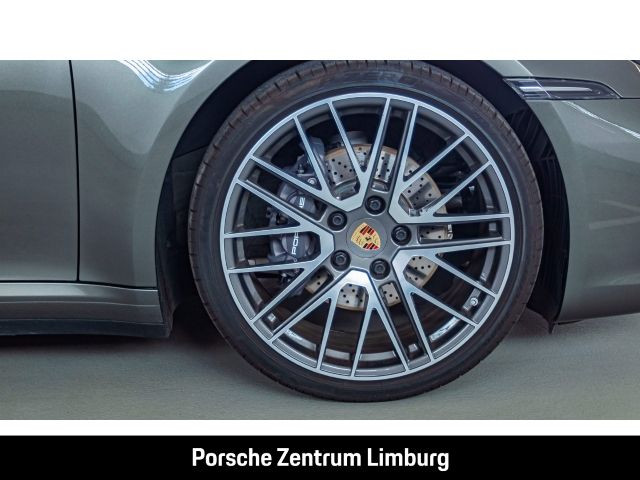 Porsche 992 911 Carrera 4 Cabrio Clubleder Sportabgas