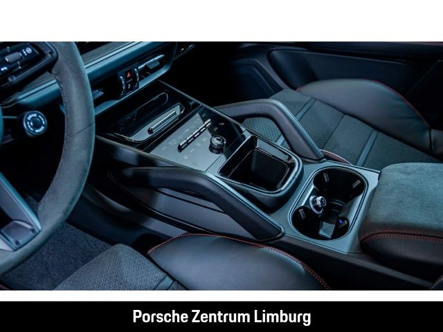 Porsche Cayenne GTS Coupe Hinterachslenkung InnoDrive