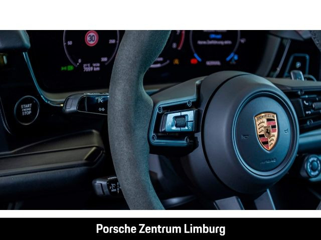 Porsche Cayenne GTS Coupe Hinterachslenkung InnoDrive