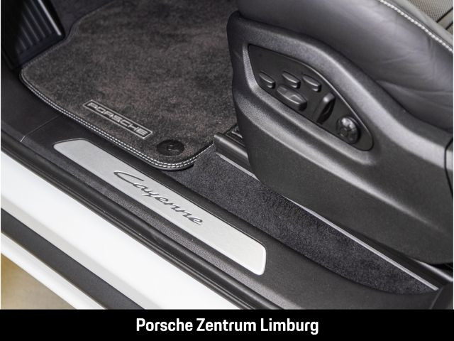 Porsche Cayenne E-Hybrid InnoDrive Sportabgasanlage LED