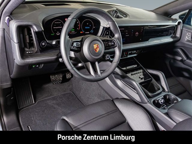 Porsche Cayenne E-Hybrid Coupe Black Edition HA-Lenkung