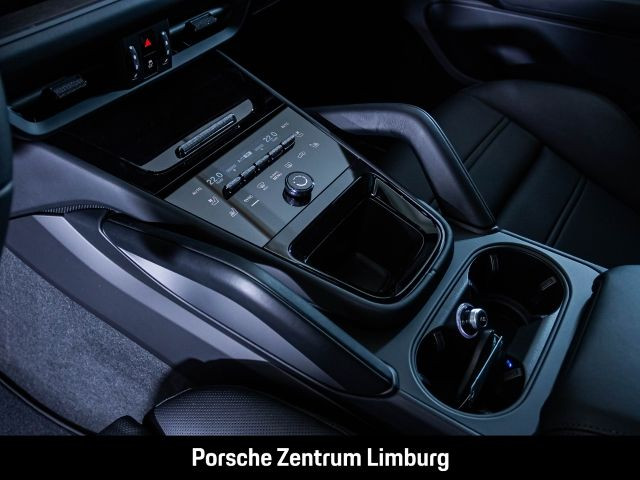 Porsche Cayenne E-Hybrid Coupe Black Edition HA-Lenkung