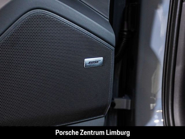 Porsche Cayenne E-Hybrid Coupe Black Edition HA-Lenkung