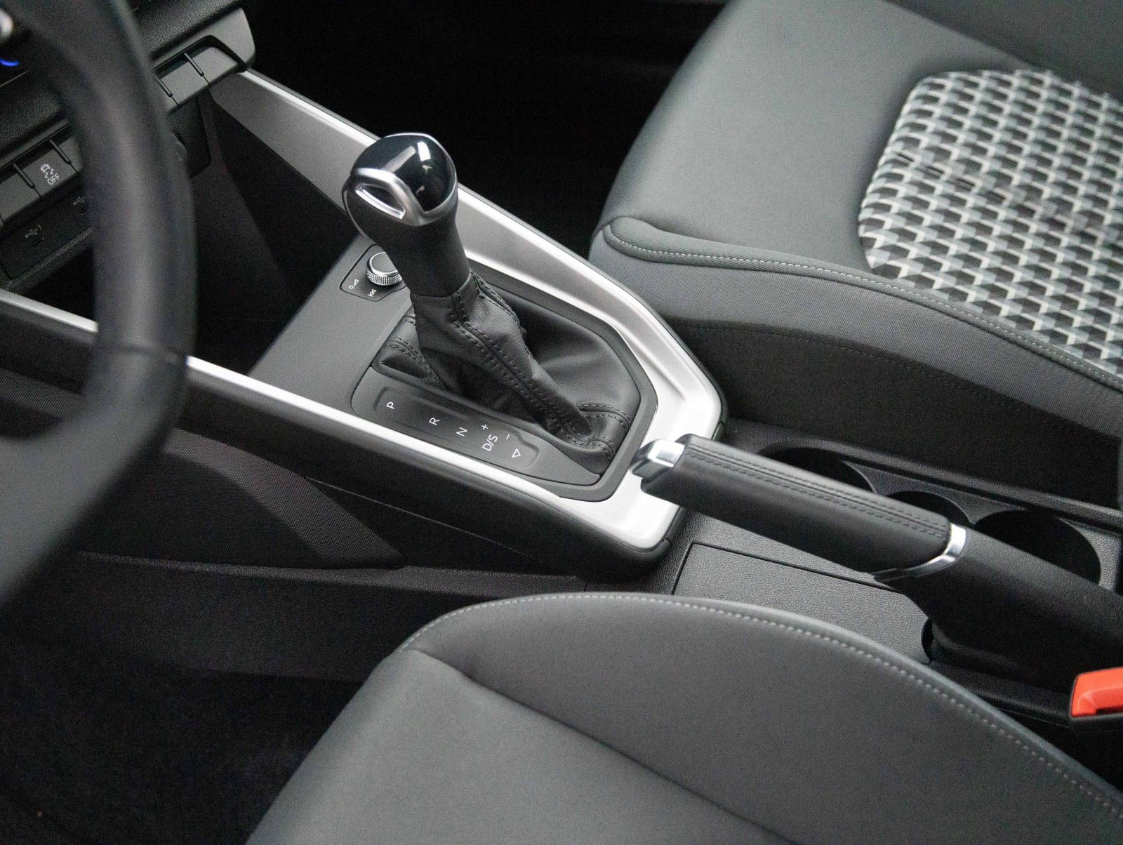 Audi A1 allstreet 30TFSI Stronic Sitzhzg GRA EPH DAB Klimaautomatik