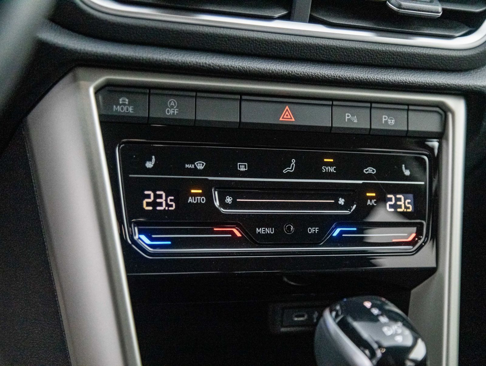 Volkswagen T-Roc 1.5 TSI "MOVE" DSG Navi LED Digital Cockpit EPH DAB