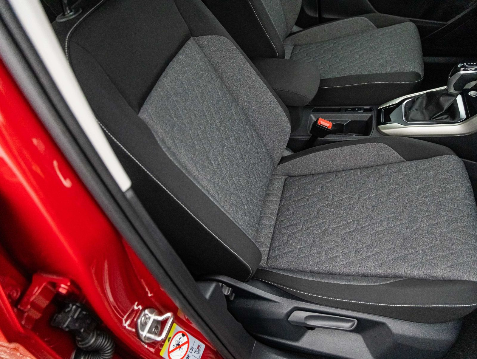 Volkswagen T-Roc 1.5 TSI "MOVE" DSG Navi LED Digital Cockpit EPH DAB