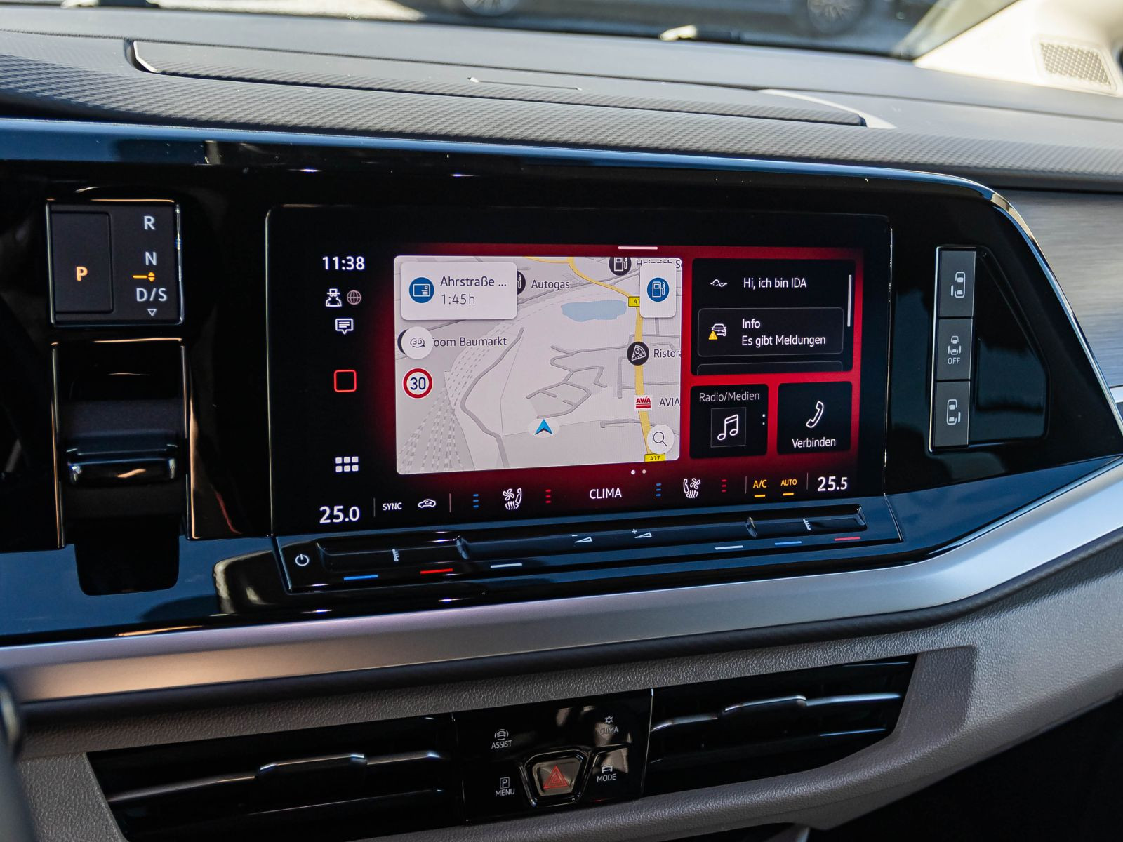 Volkswagen T7 Multivan "GOAL" lang | Navi | AHK | IQ.Light | Easy Open