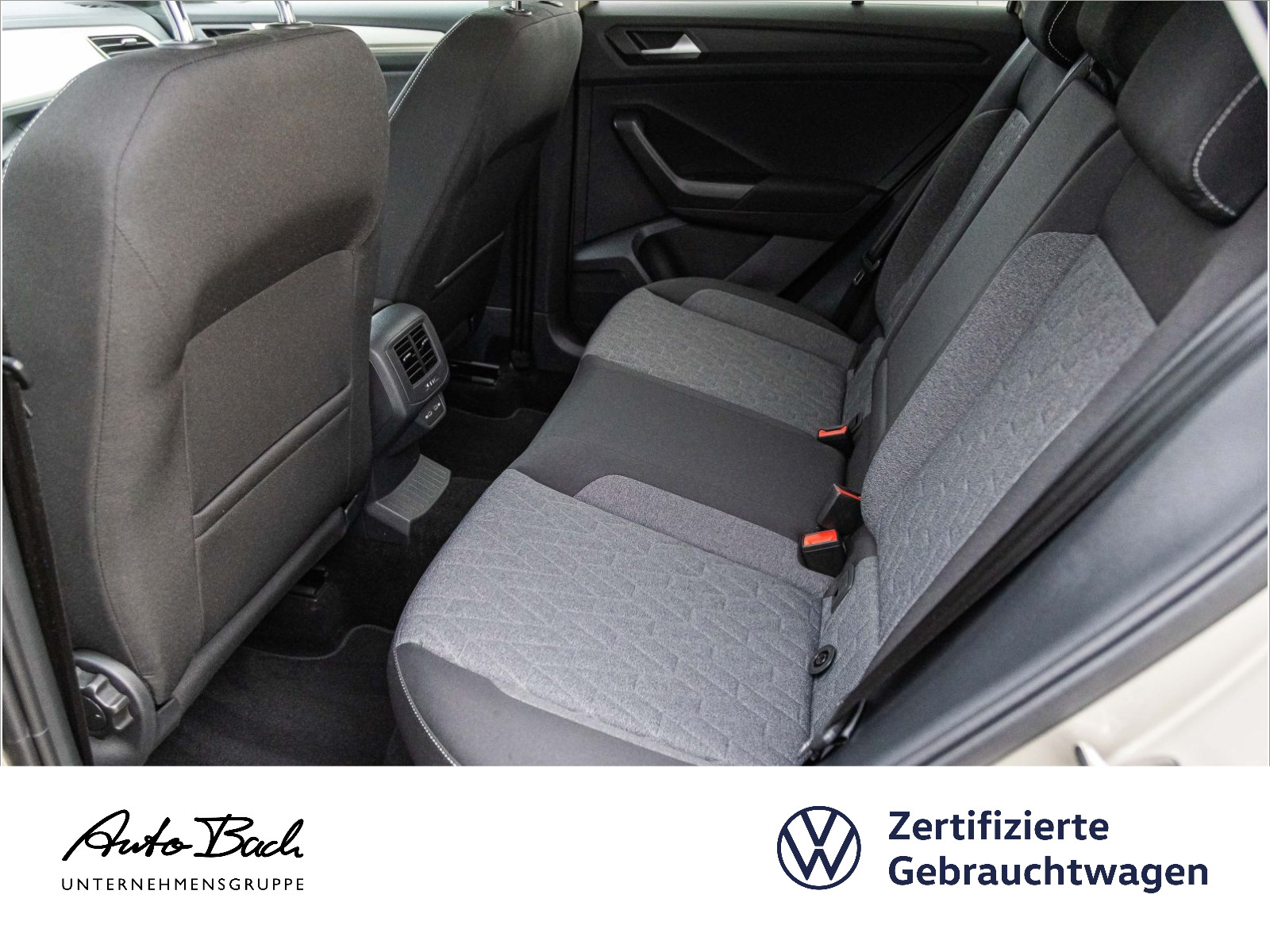 Volkswagen T-Roc 1.5 TSI "MOVE" DSG Navi LED Digital Cockpit EPH DAB