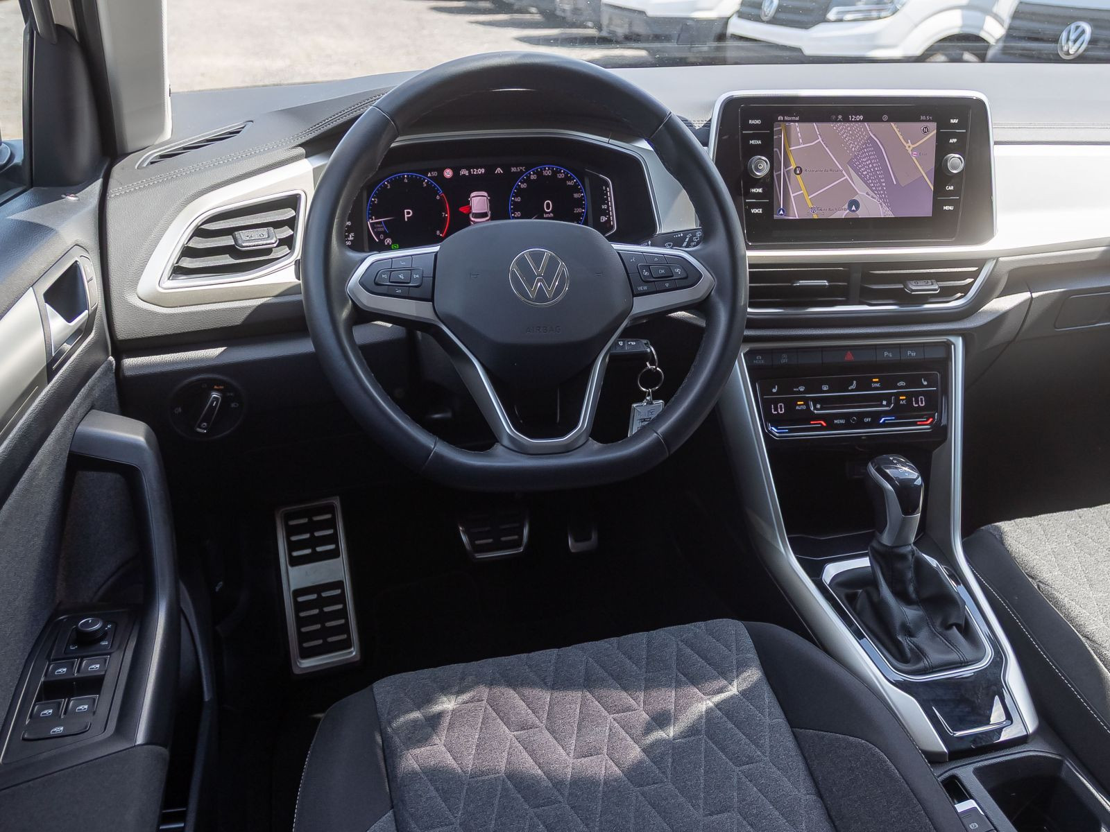Volkswagen T-Roc 1.5 TSI "MOVE" DSG Navi LED Digital Cockpit EPH DAB
