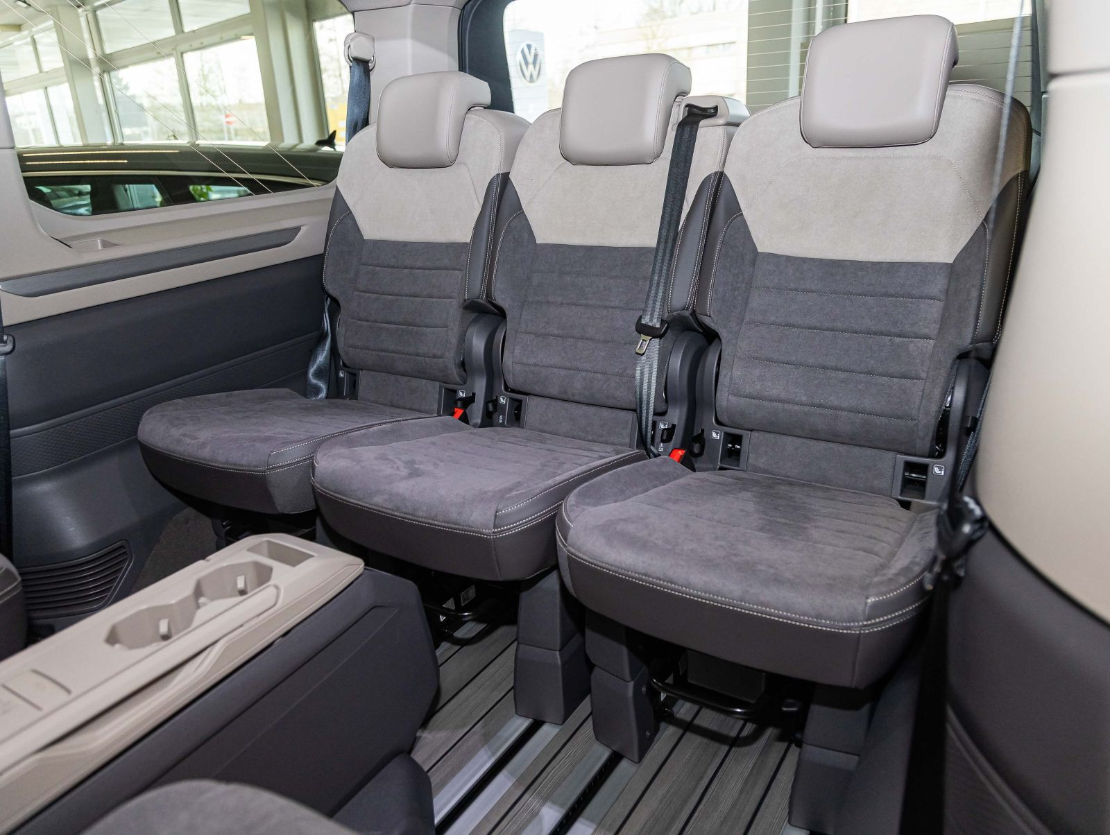 Volkswagen T7 Multivan Style 2,0 l TSI lang | keyless | Easy Open