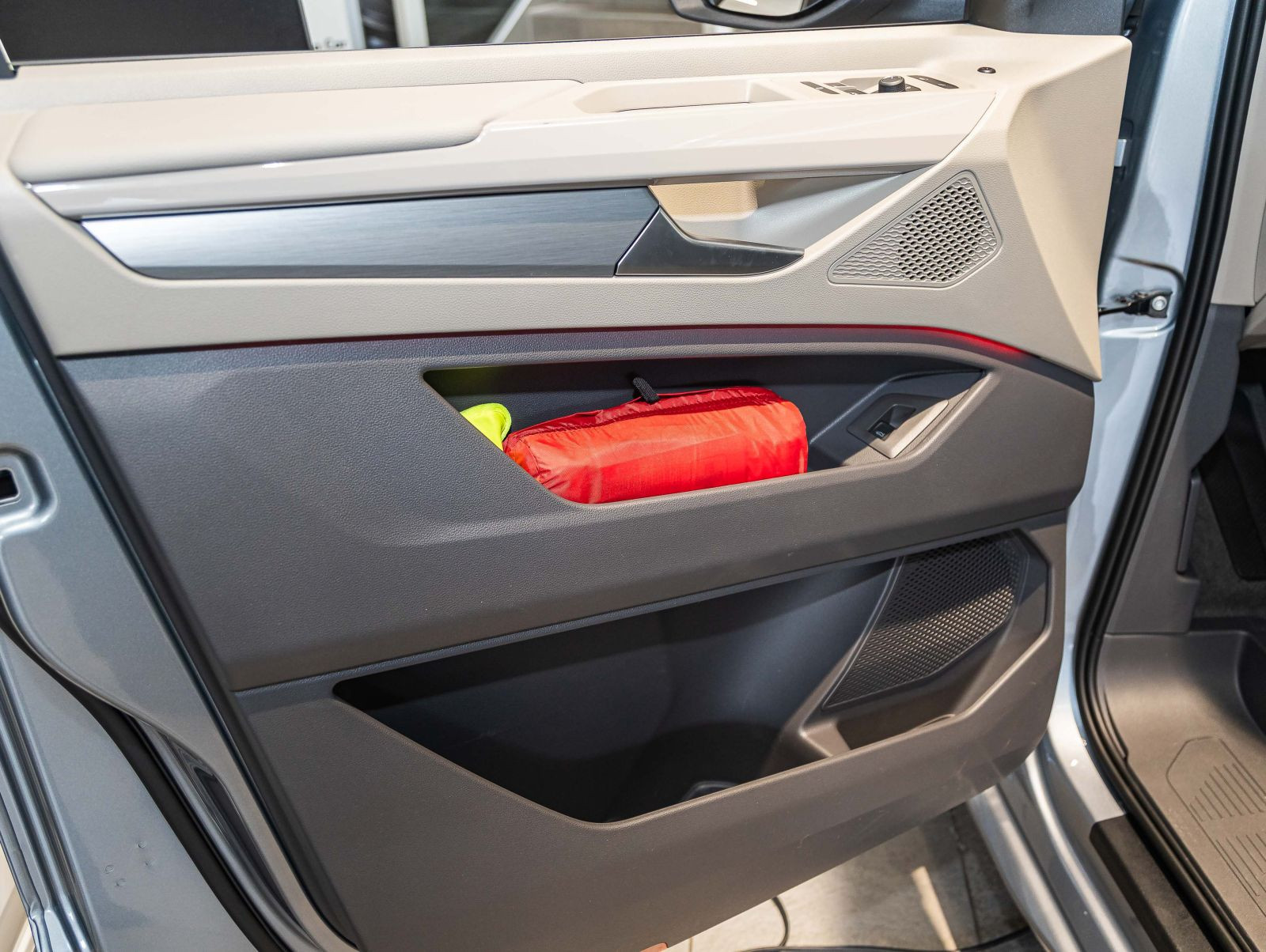 Volkswagen T7 Multivan Style 2,0 l TSI lang | keyless | Easy Open