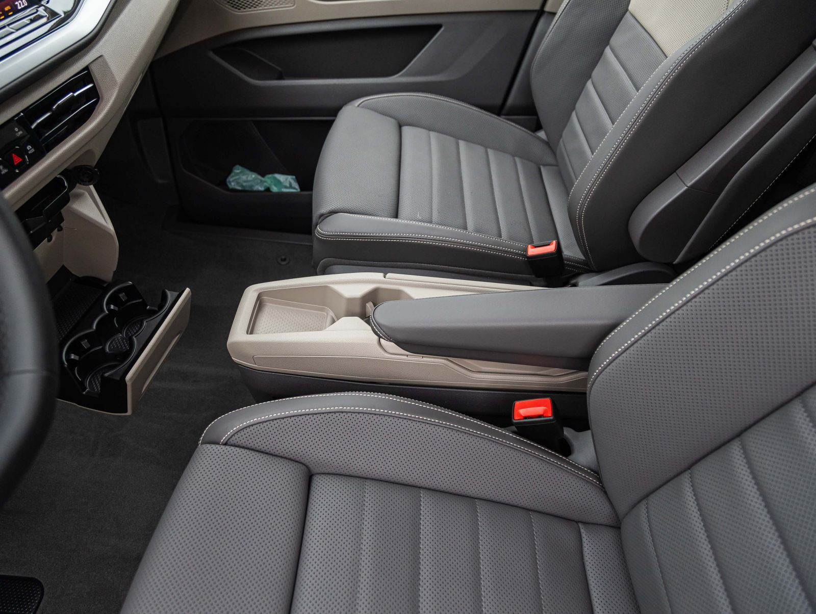 Volkswagen T7 Multivan Life "Edition" 2,0l TDI lang | Easy Open