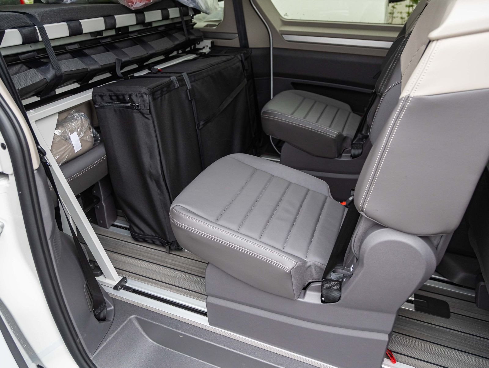 Volkswagen T7 Multivan Life "Edition" 2,0l TDI lang | Easy Open