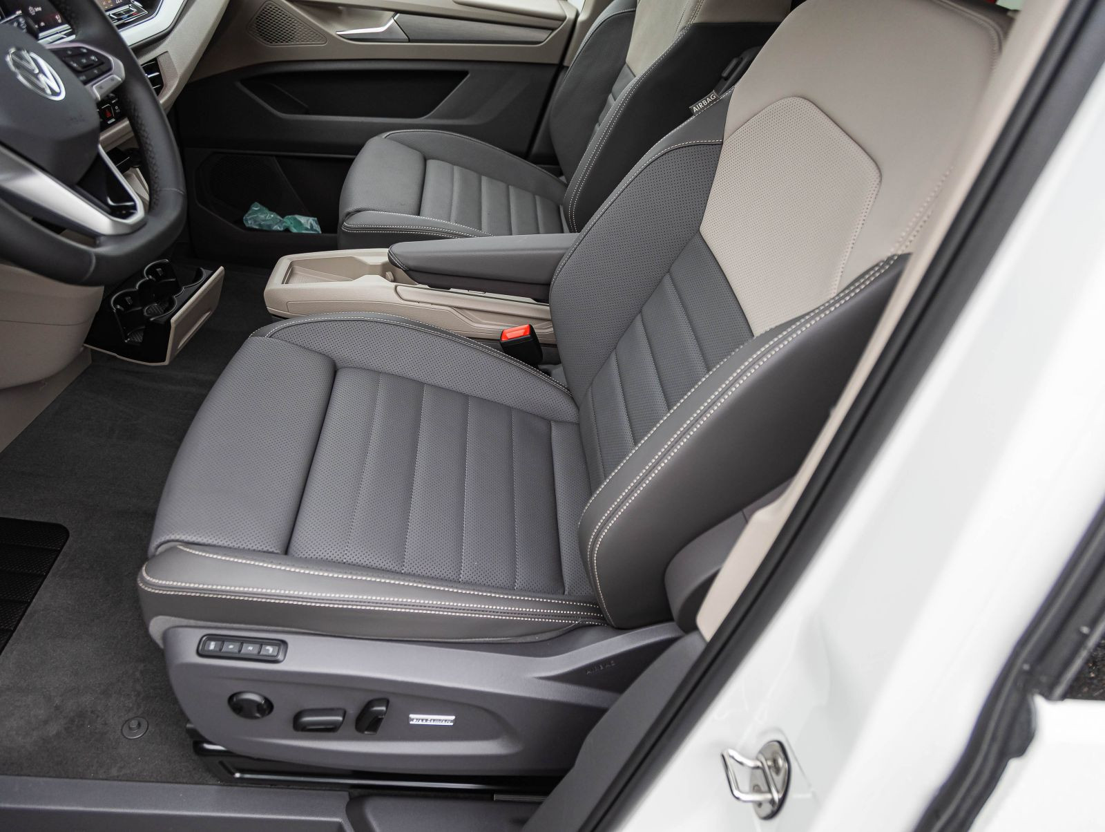 Volkswagen T7 Multivan Life "Edition" 2,0l TDI lang | Easy Open