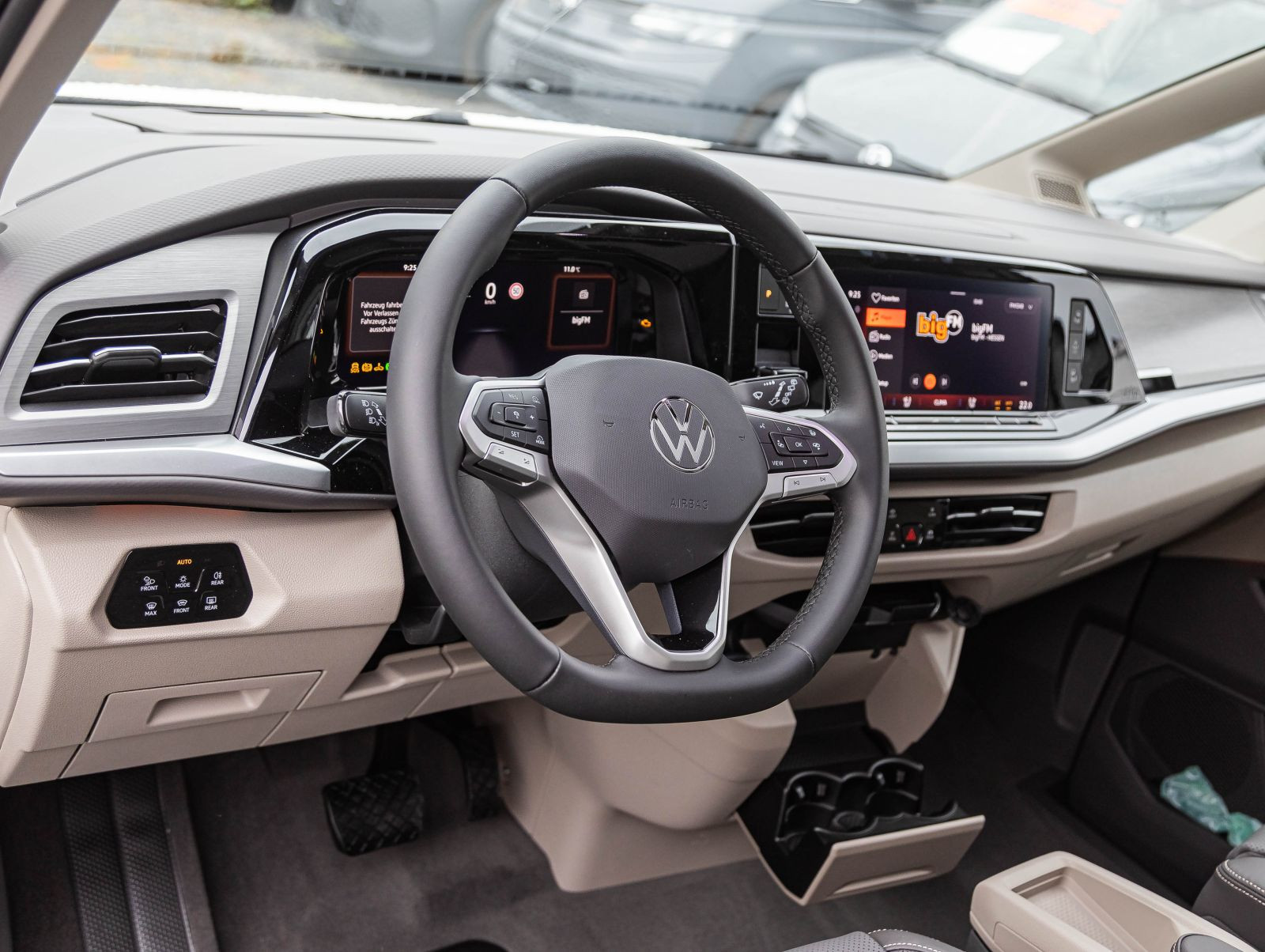 Volkswagen T7 Multivan Life "Edition" 2,0l TDI lang | Easy Open