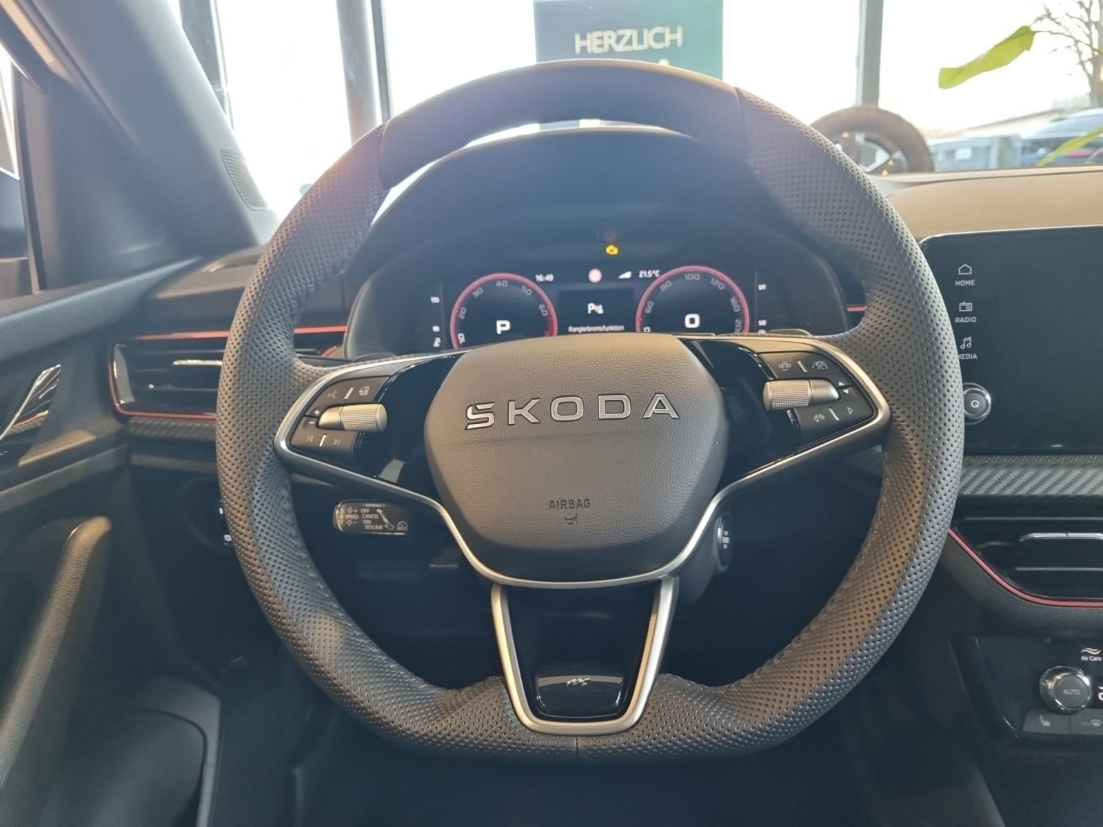 Skoda Scala 1.0TSI Monte Carlo DSG LED Panorama ACC