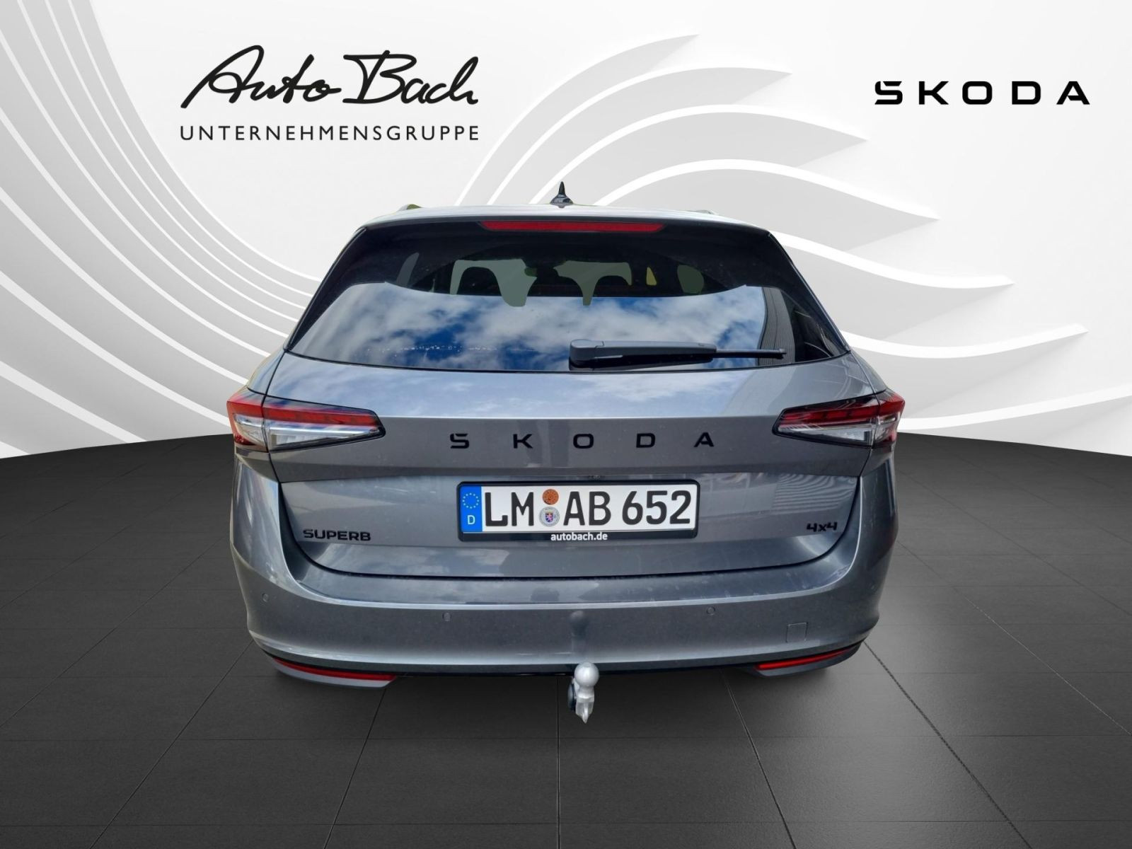 Skoda Superb Combi 2.0TSI Sportline DSG 4x4 Standhzg