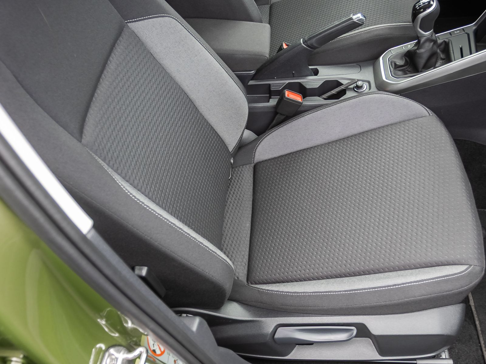 Volkswagen Taigo 1.0 TSI "Life" Navi LED Digital Cockpit Panorama ACC EPH AHK