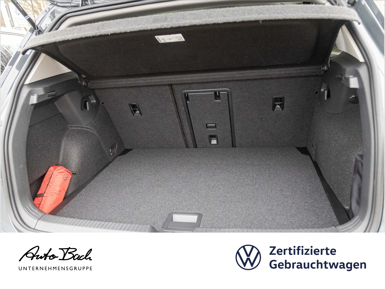 Volkswagen Golf VIII 1.5 eTSI "MOVE" DSG Navi LED Standhzg Digital Cockpit ACC EPH