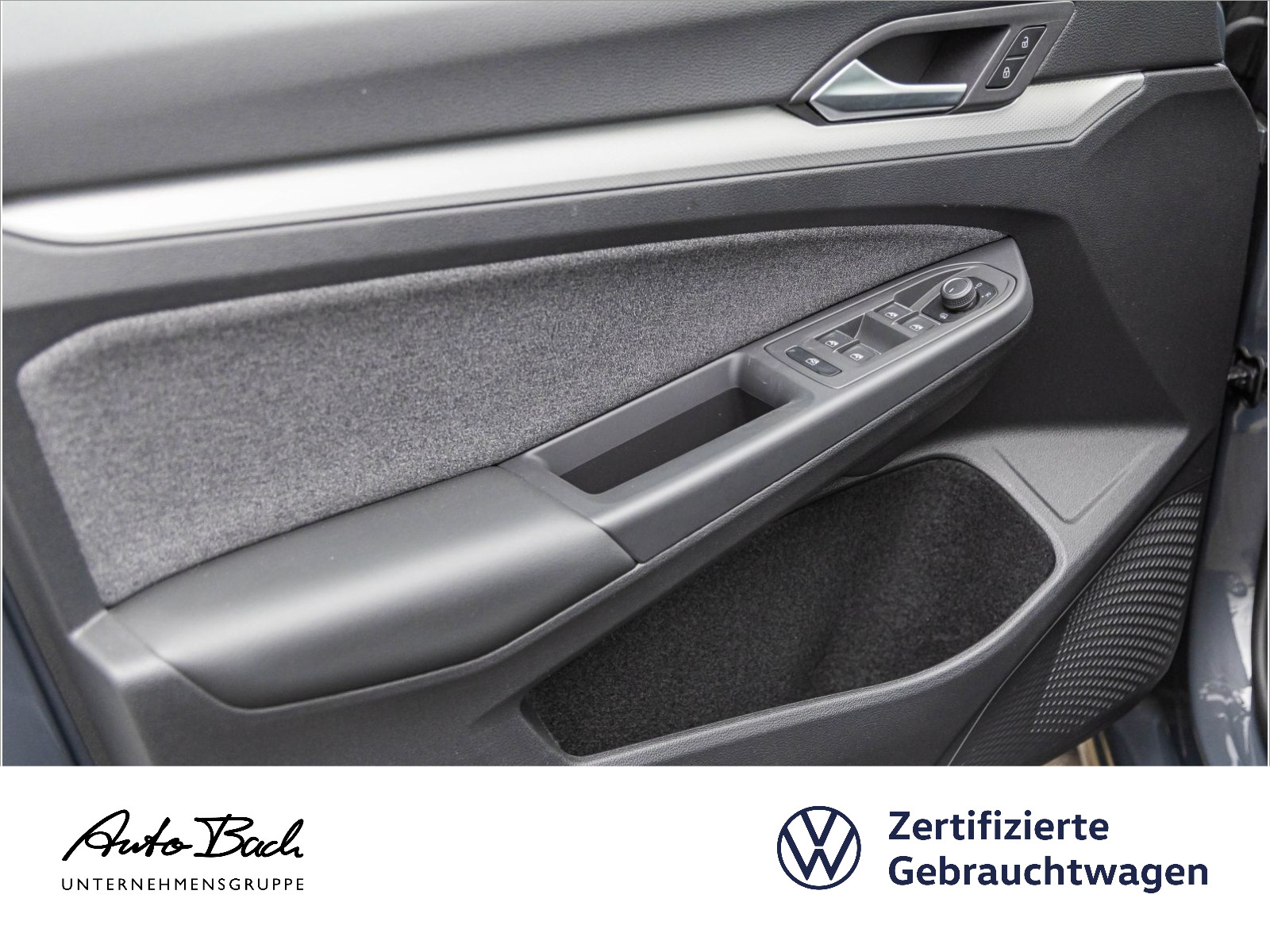 Volkswagen Golf VIII 1.5 eTSI "MOVE" DSG Navi LED Standhzg Digital Cockpit ACC EPH