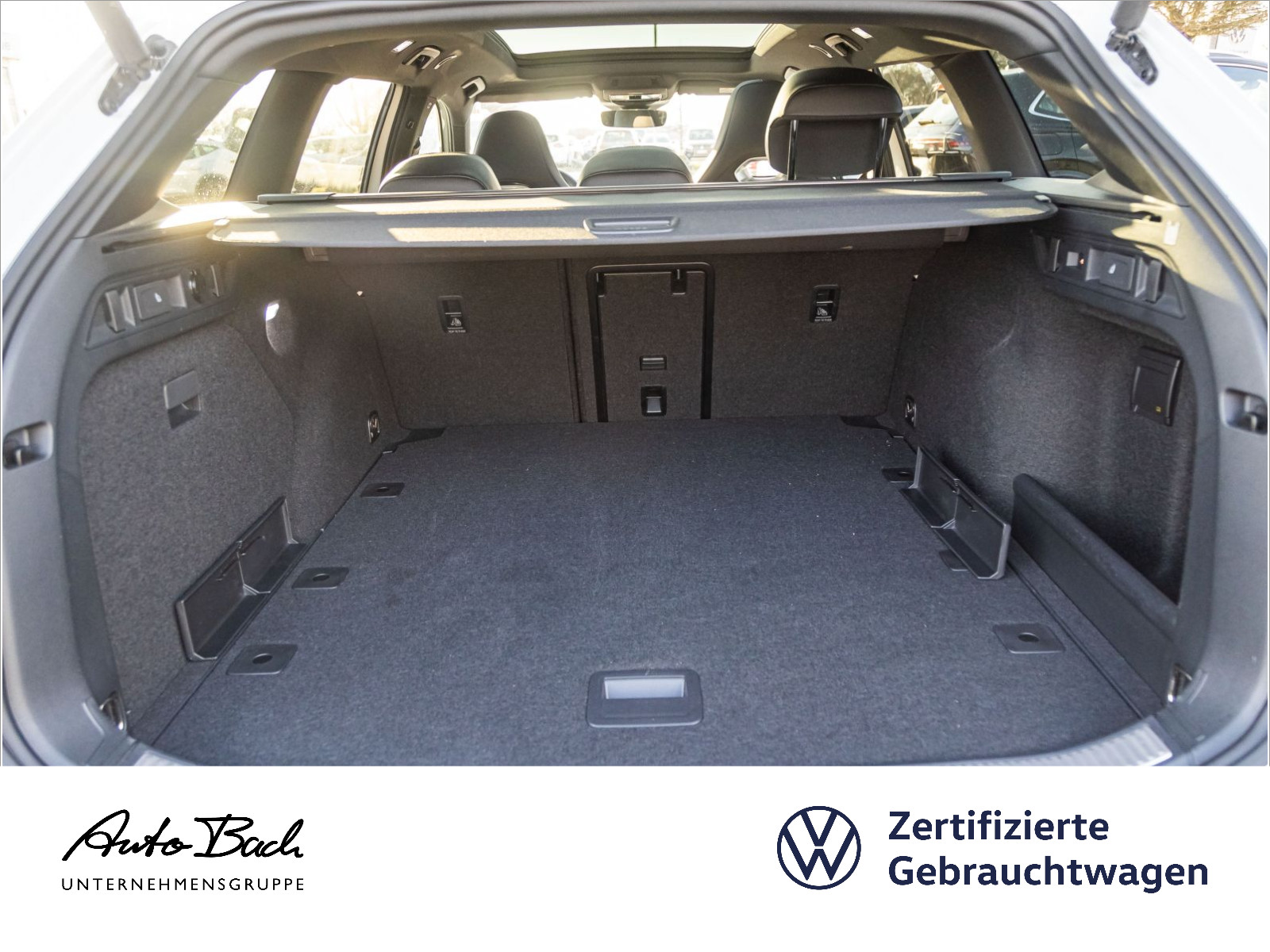 Volkswagen Passat Variant 2.0 TDI "R-Line" DSG Navi LED Standhzg HuD Panorama DigitalCockpit DCC AHK