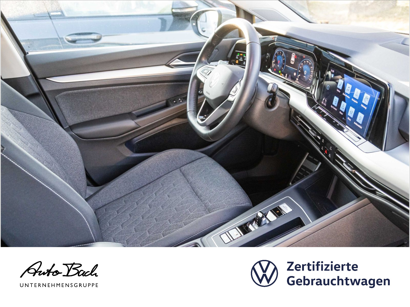 Volkswagen Golf VIII 1.5 eTSI "MOVE" DSG Navi LED Digital Cockpit Panorama ACC EPH