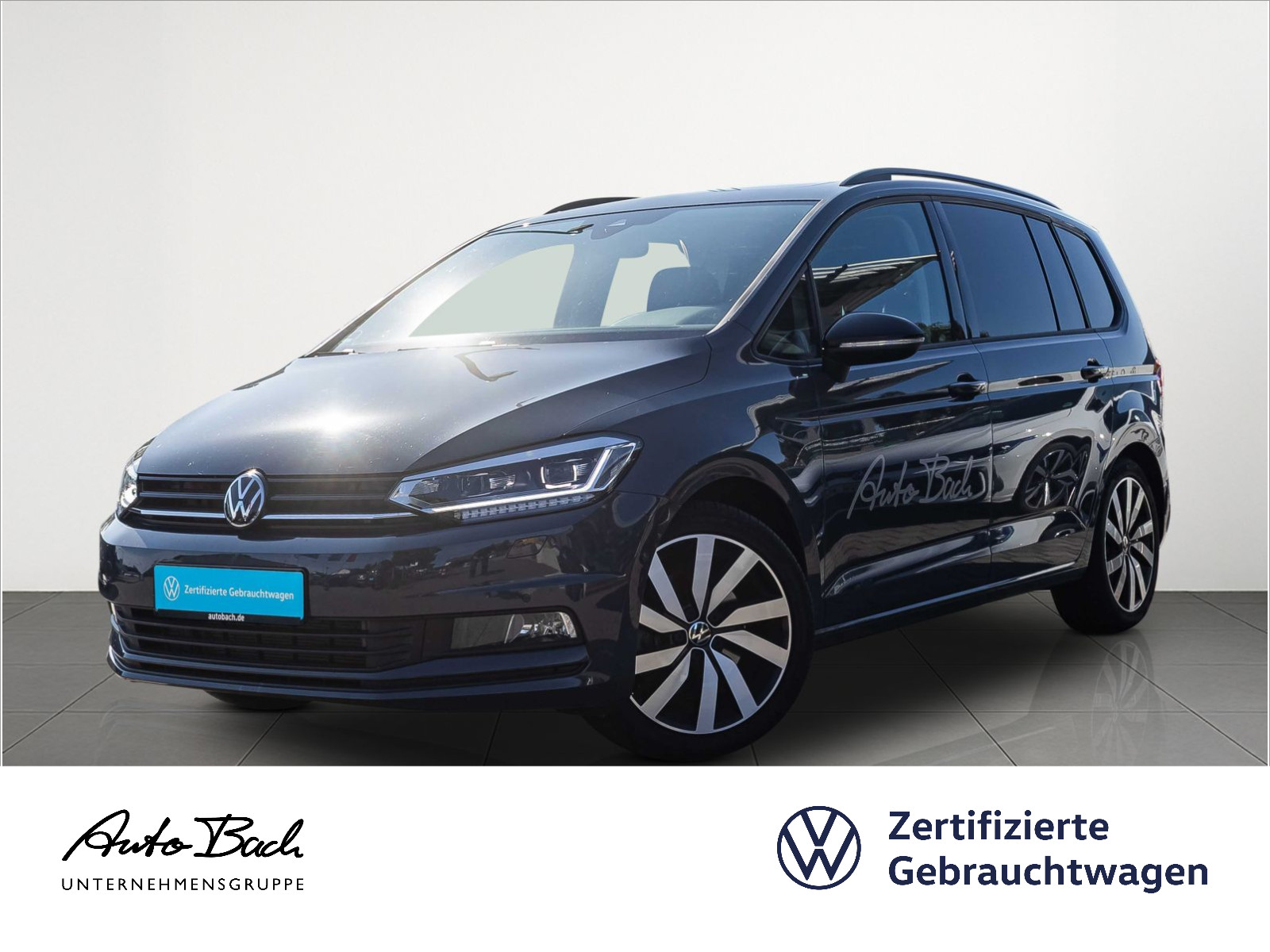 Volkswagen Touran 1.5 TSI "Highline" DSG Navi LED Standhzg Panorama Digital Cockpit ACC AHK