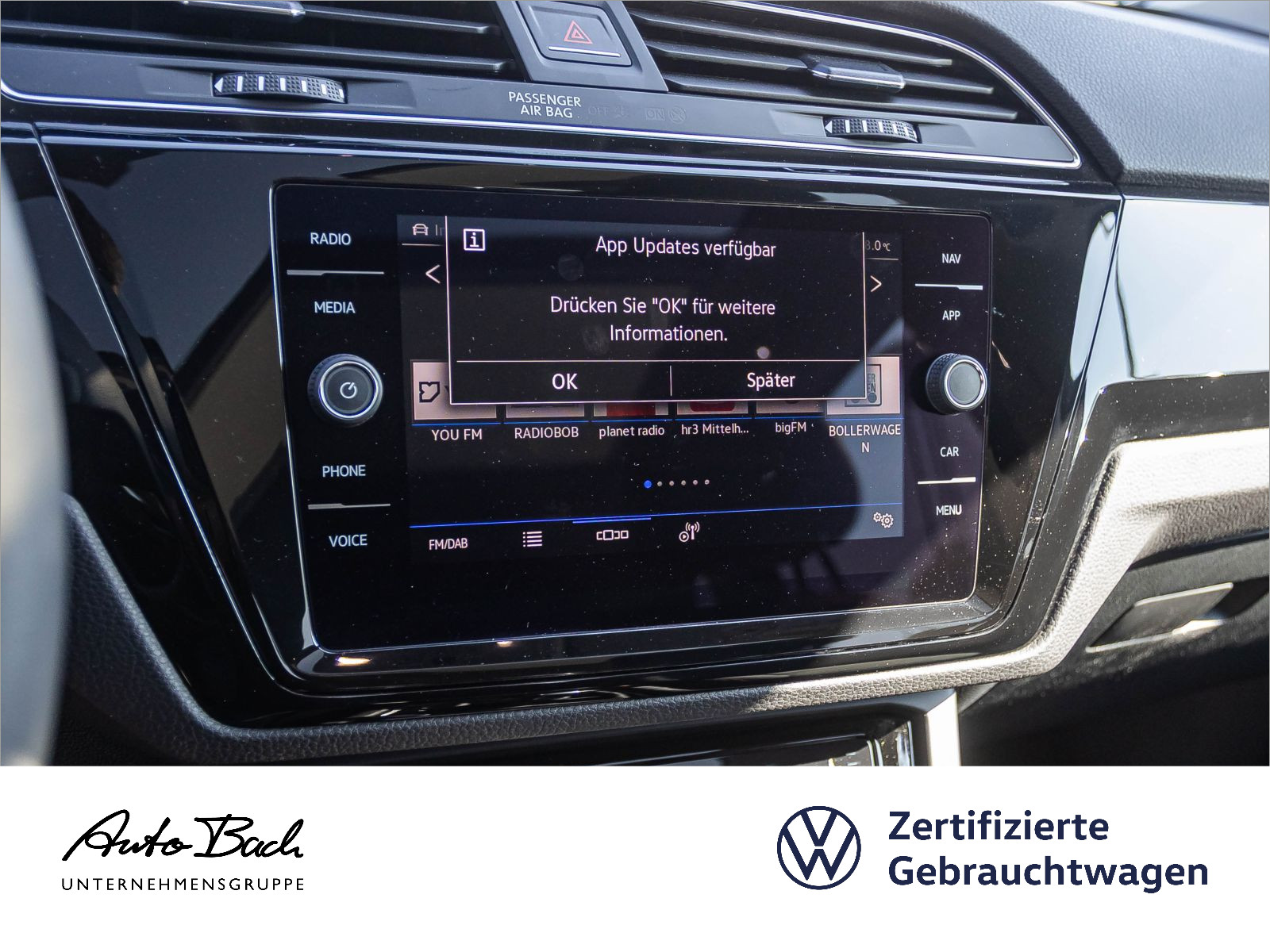 Volkswagen Touran 1.5 TSI "Highline" DSG Navi LED Standhzg Panorama Digital Cockpit ACC AHK