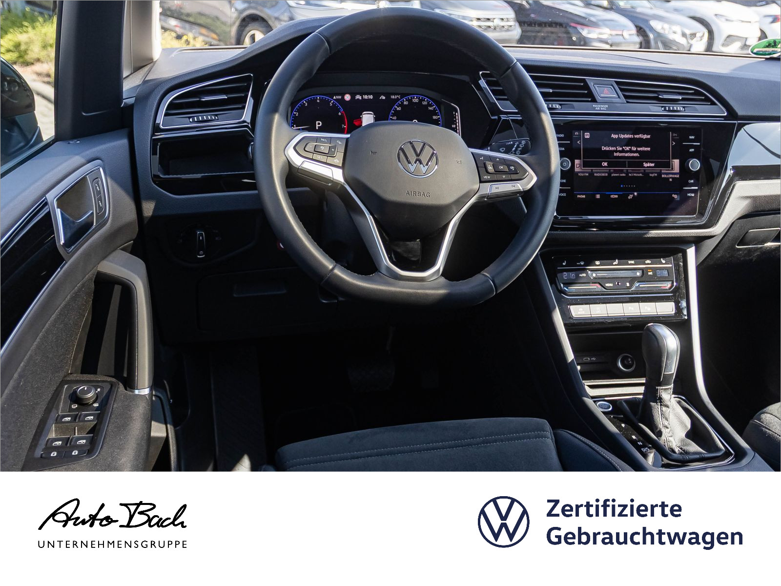 Volkswagen Touran 1.5 TSI "Highline" DSG Navi LED Standhzg Panorama Digital Cockpit ACC AHK