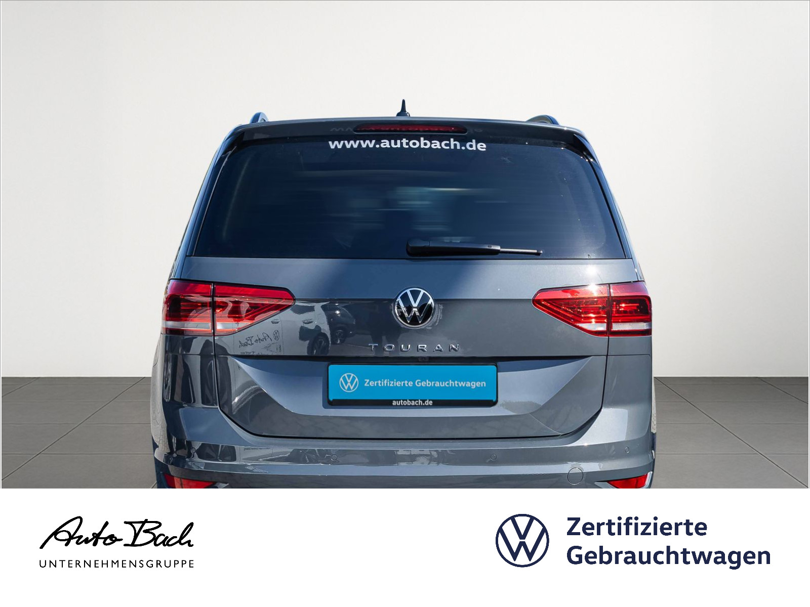 Volkswagen Touran 1.5 TSI "Highline" DSG Navi LED Standhzg Panorama Digital Cockpit ACC AHK