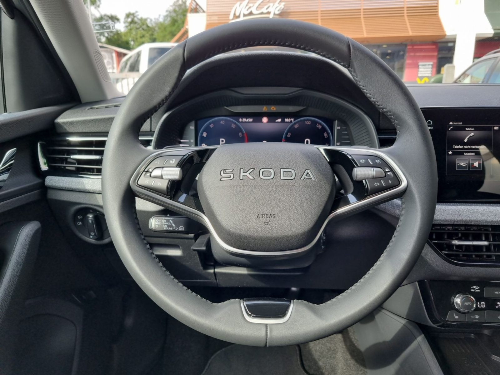 Skoda Scala 1.0 TSI Tour DSG LED virtual ACC EPH DAB