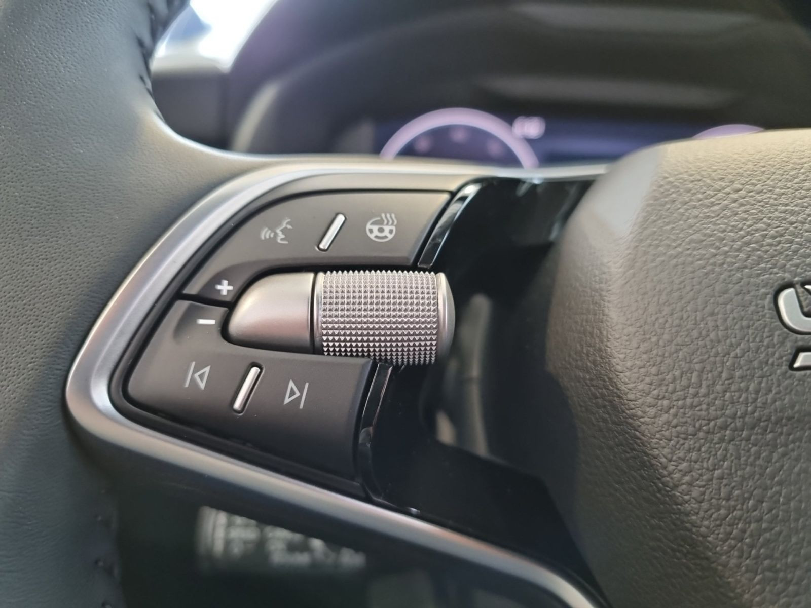 Skoda Scala 1.0 TSI Tour DSG LED virtual ACC EPH DAB