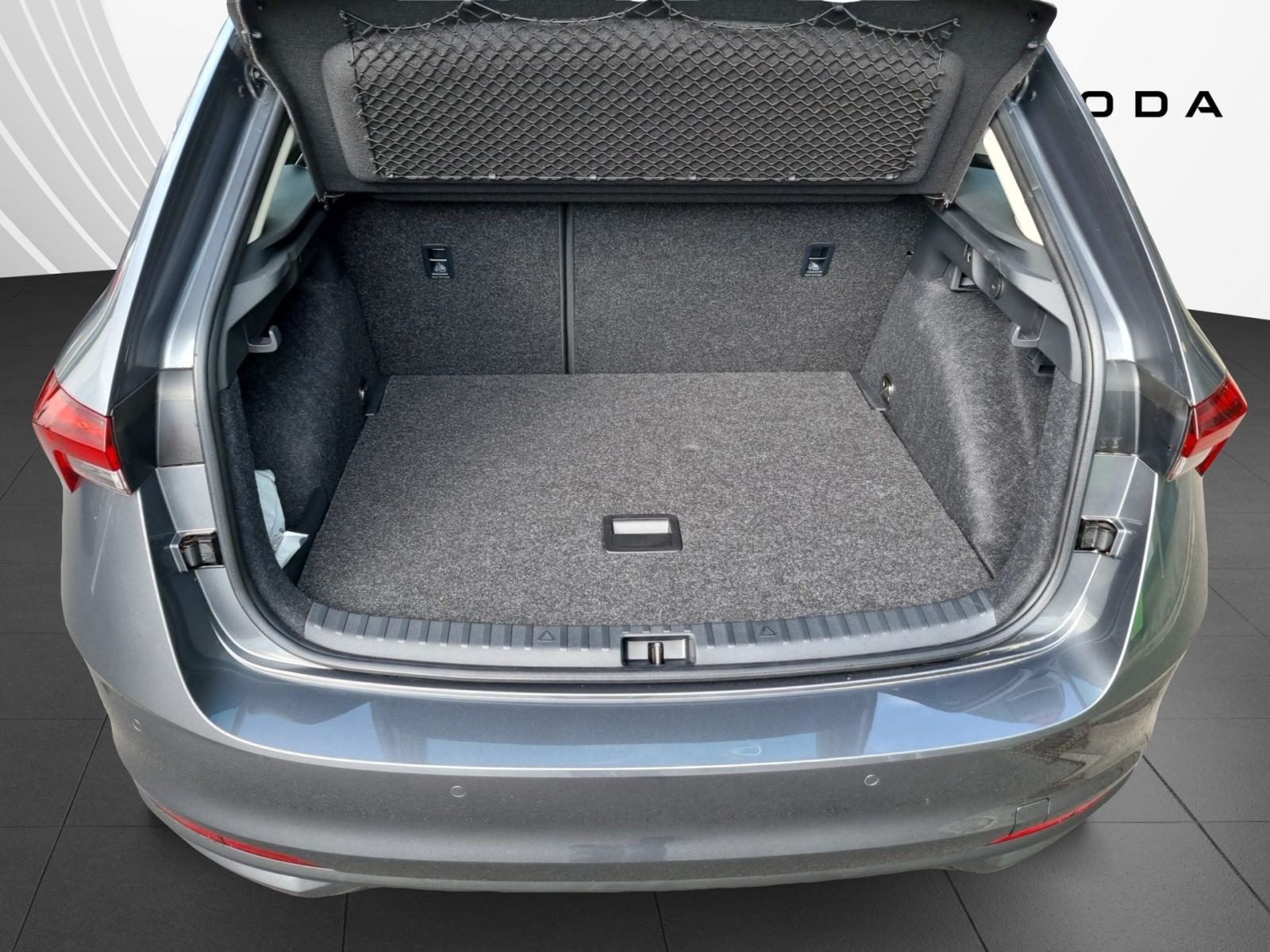 Skoda Scala 1.0 TSI Tour DSG LED virtual ACC EPH DAB