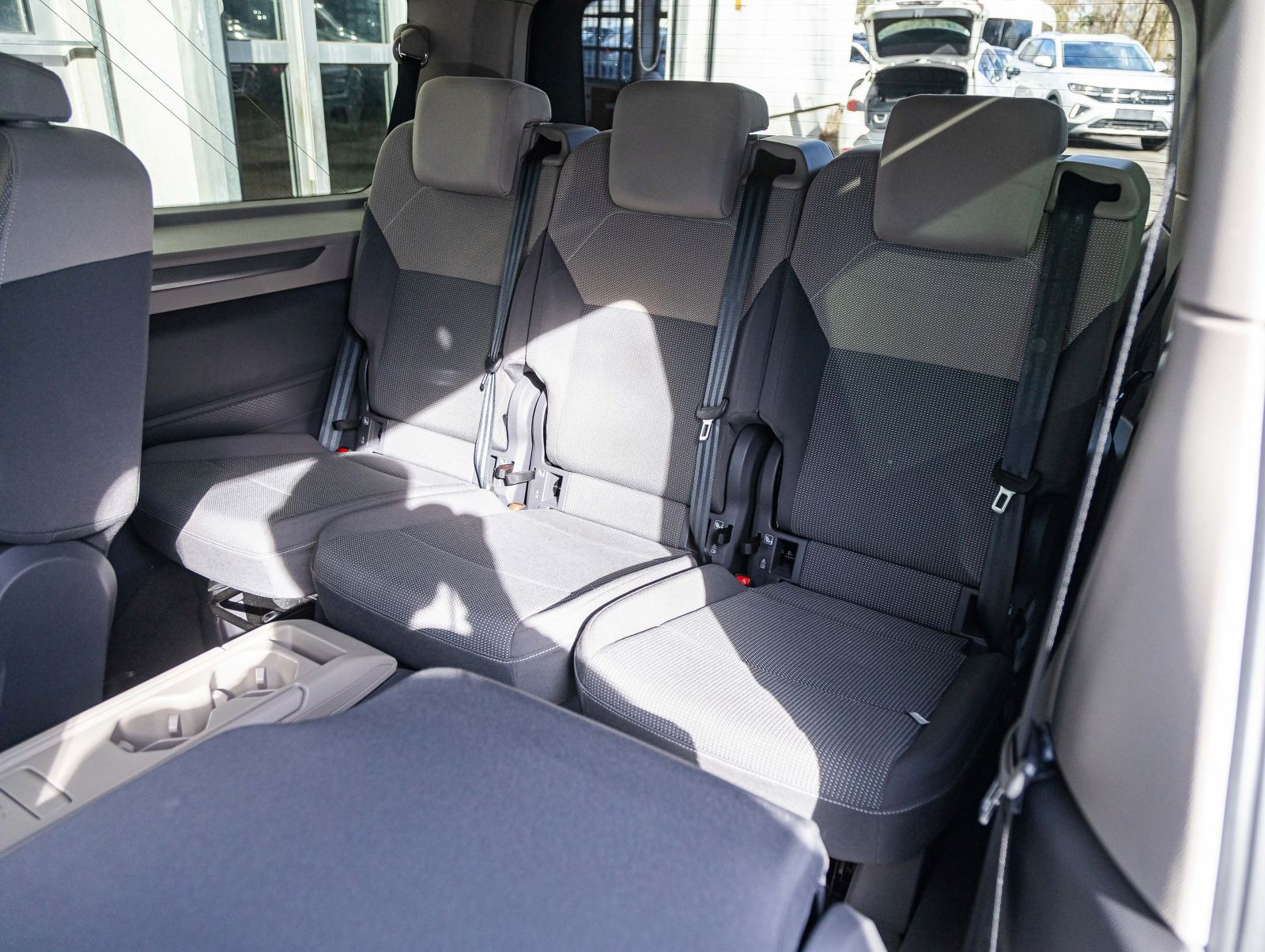 Volkswagen Multivan T7 2.0 TDI DSG Life LÜ Navi, LED, Digital Cockpit, ACC, AHK, 7-Sitze