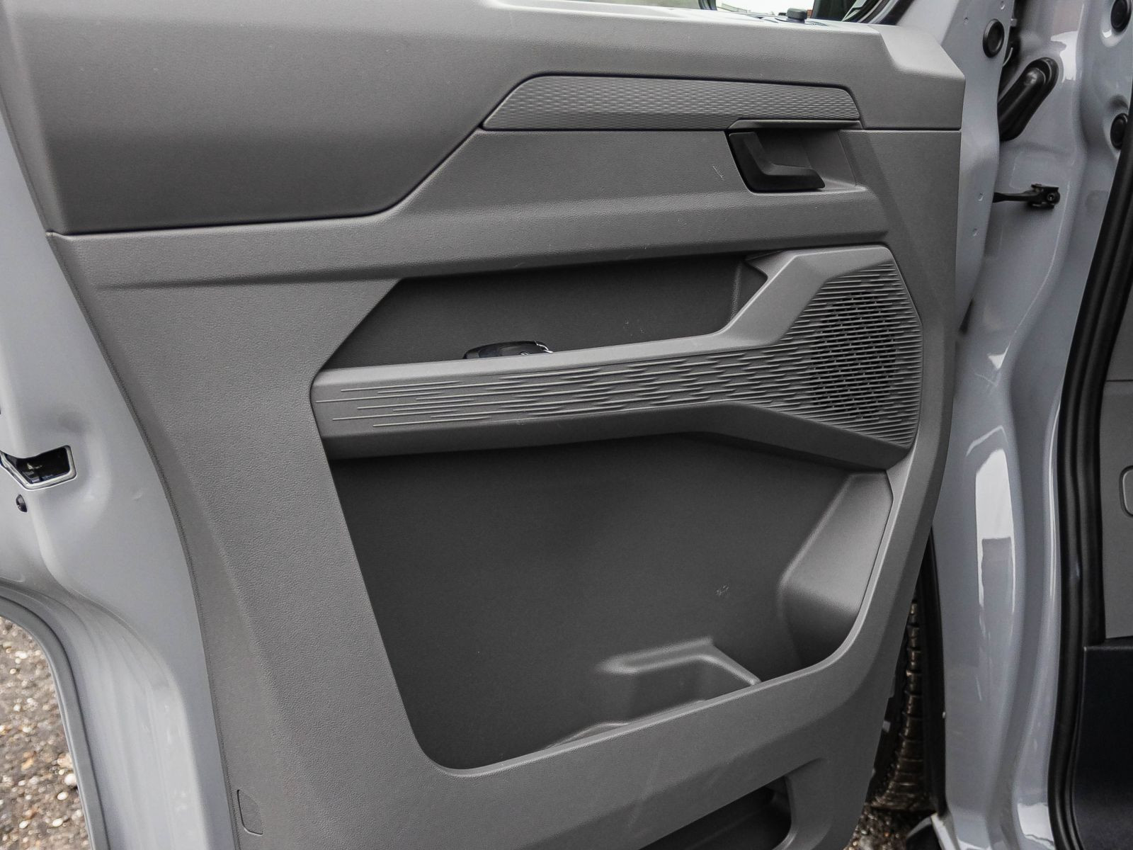 Volkswagen New Transporter Kastenwagen 2.0 TDI KR LED Klima Sitzheizung Digital Cockpit GRA EPH AHK