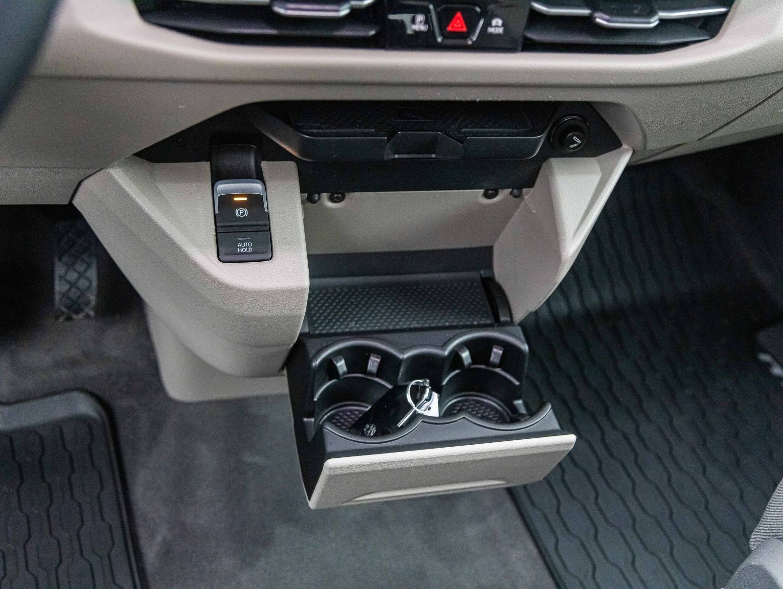 Volkswagen Multivan LÜ 2.0 TDI DSG "Edition" Navi Pano ACC LED-Matrix