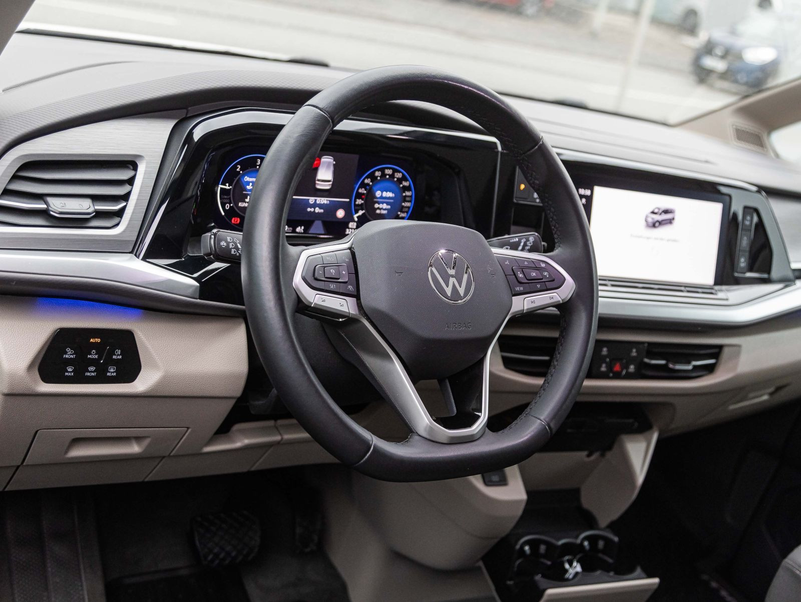 Volkswagen Multivan LÜ 2.0 TDI DSG "Edition" Navi Pano ACC LED-Matrix