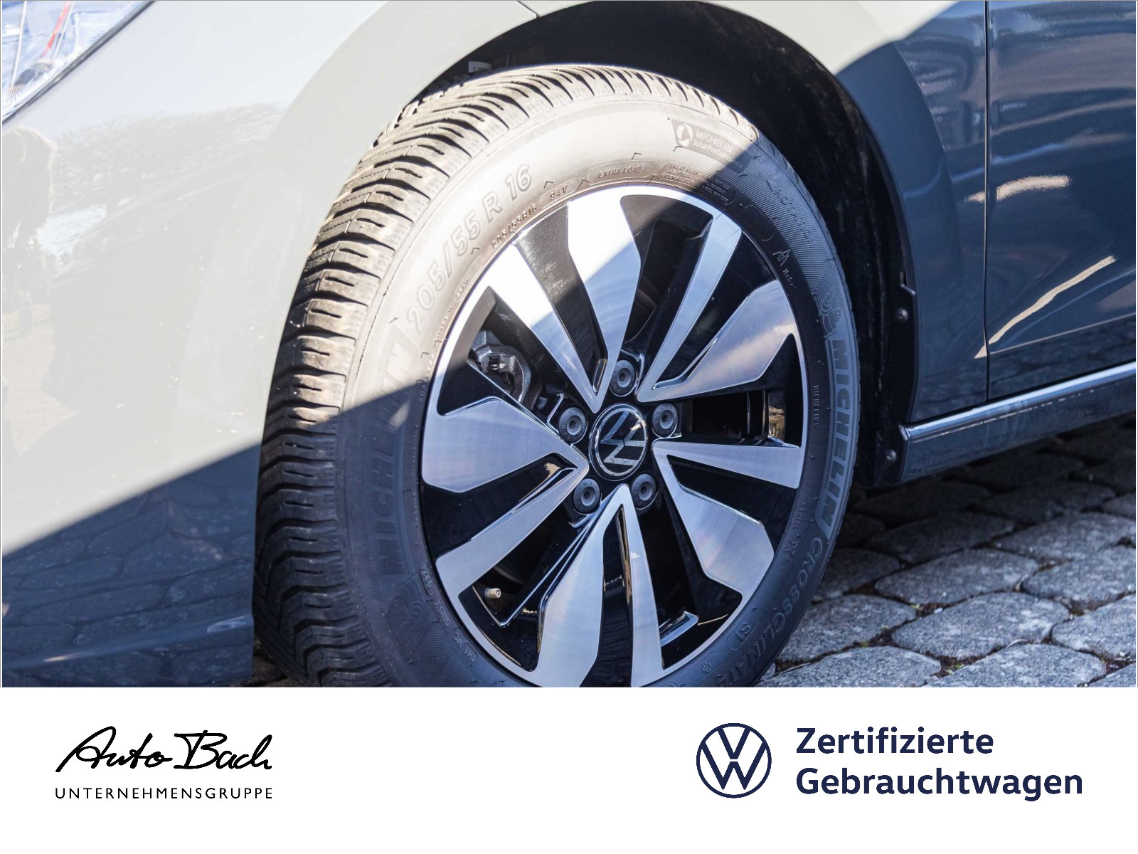 Volkswagen Golf VIII 1.0 TSI "MOVE" LED Digital Cockpit ACC EPH DAB AHK