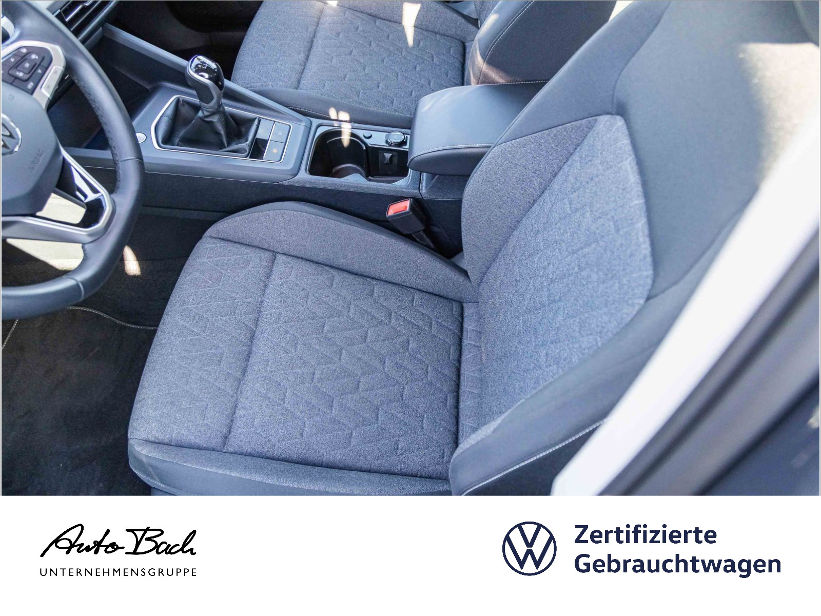 Volkswagen Golf VIII 1.0 TSI "MOVE" LED Digital Cockpit ACC EPH DAB AHK