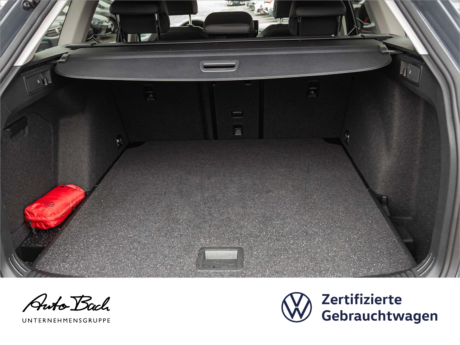 Volkswagen Golf VIII Variant 2.0 TDI "Style" DSG Navi LED Digital Cockpit HuD ACC EPH AHK