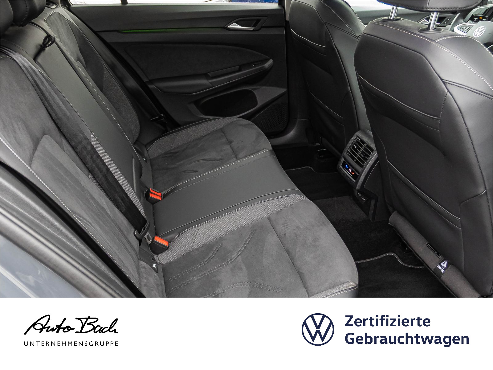 Volkswagen Golf VIII Variant 2.0 TDI "Style" DSG Navi LED Digital Cockpit HuD ACC EPH AHK