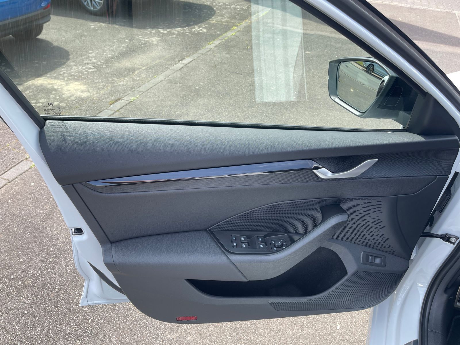 Skoda Octavia Combi 2.0 TDI Sportline DSG Navi LED HuD