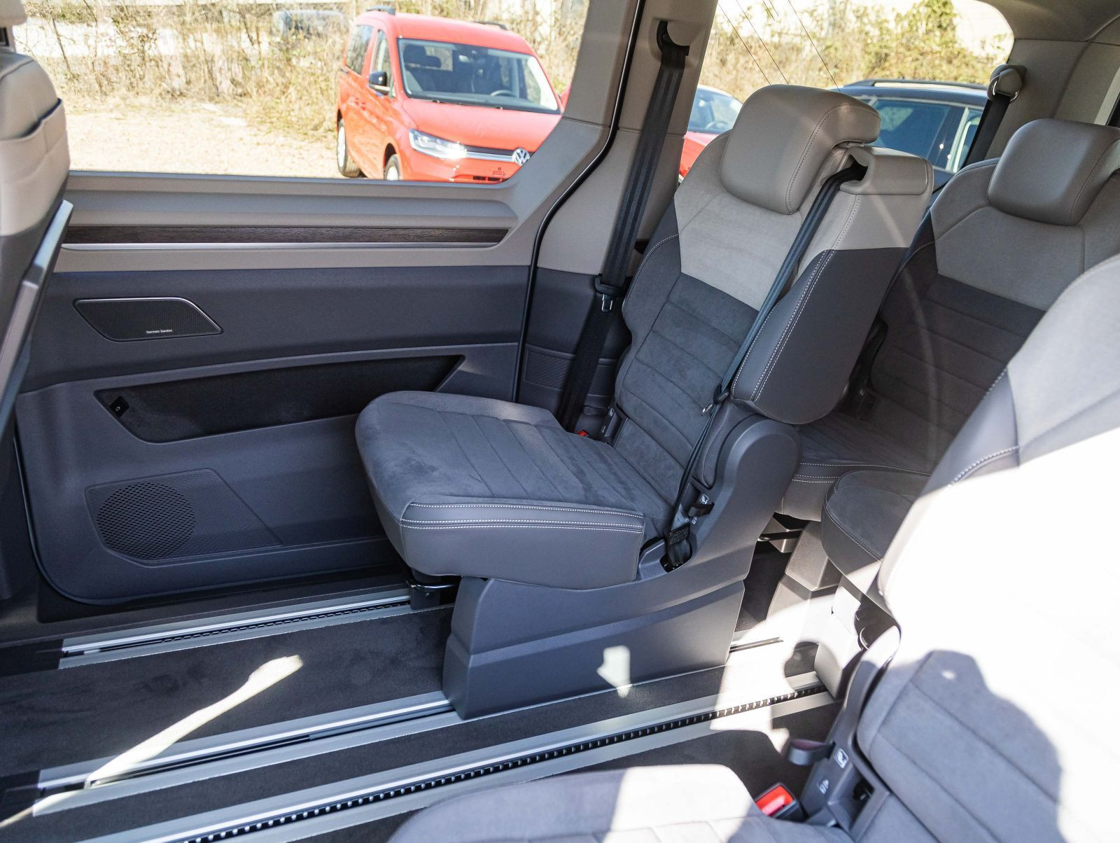 Volkswagen Multivan 1.4TSI eHybrid "Style" LÜ Navi HuD Harman Kardon