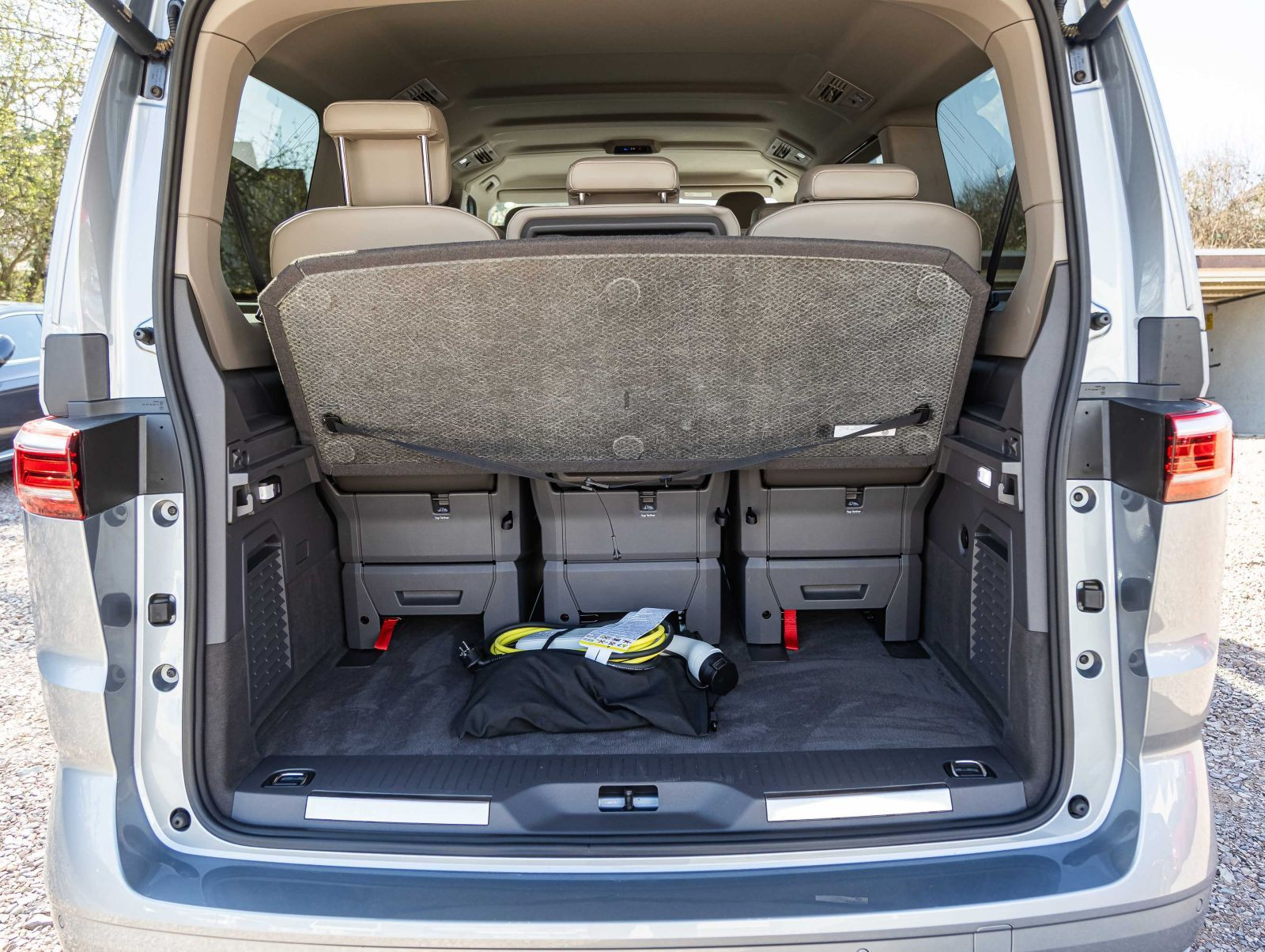Volkswagen Multivan 1.4TSI eHybrid "Style" LÜ Navi HuD Harman Kardon