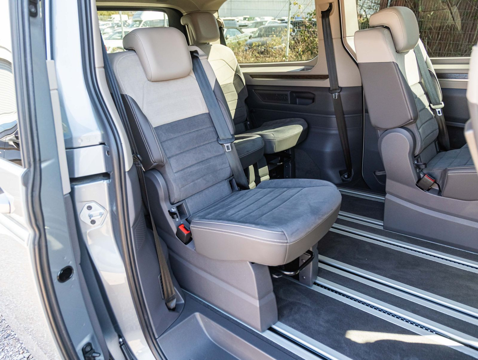 Volkswagen Multivan 1.4TSI eHybrid "Style" LÜ Navi HuD Harman Kardon