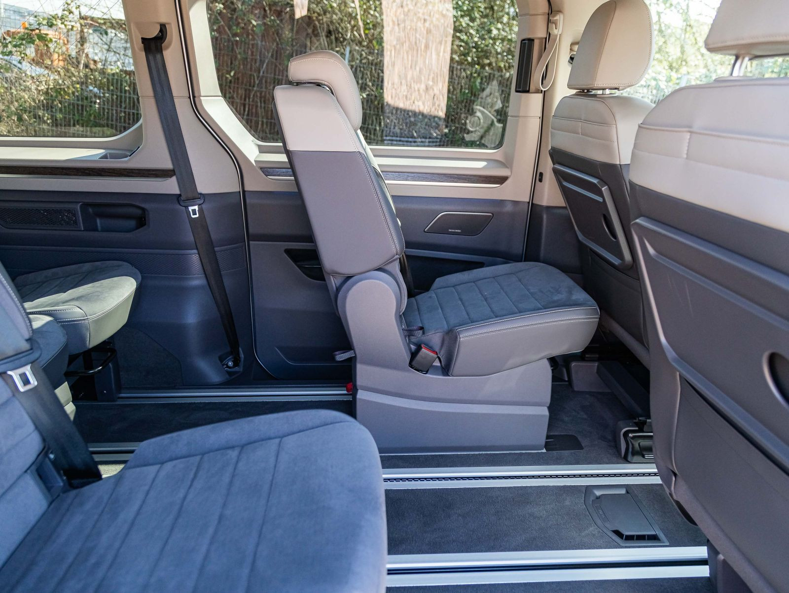 Volkswagen Multivan 1.4TSI eHybrid "Style" LÜ Navi HuD Harman Kardon