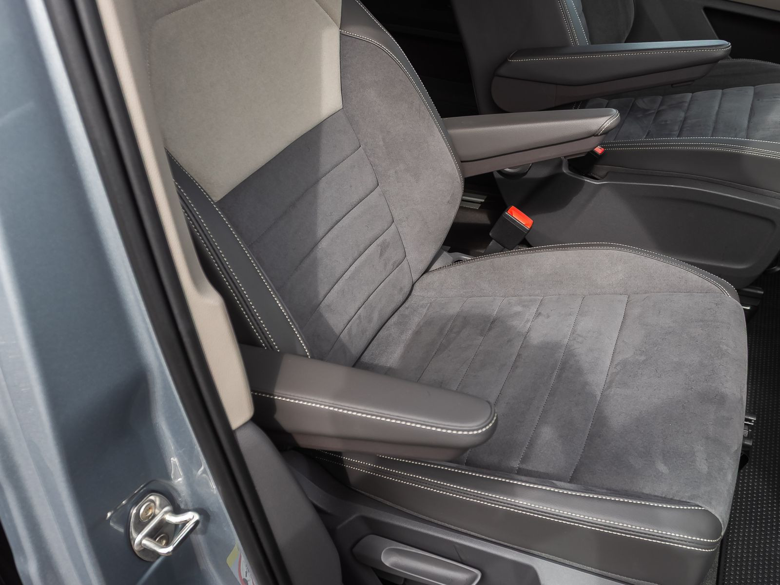 Volkswagen Multivan 1.4TSI eHybrid "Style" LÜ Navi HuD Harman Kardon